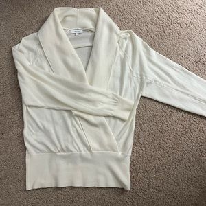 Sold
Beautiful cashmere sweater